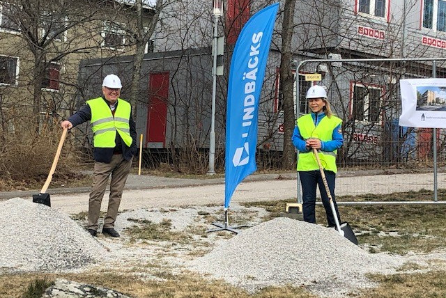 Första spadtaget på Humlan